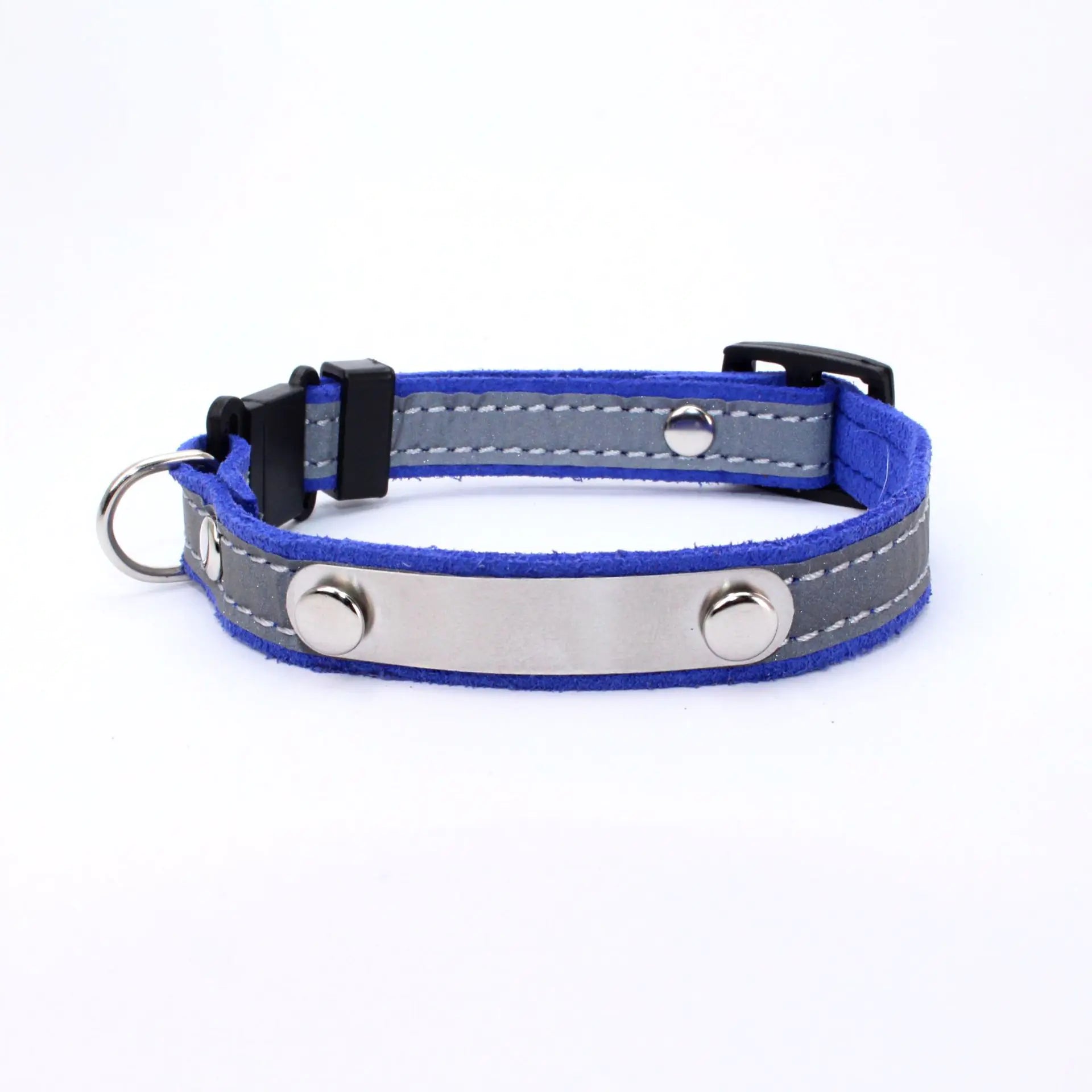Light-Reflecting Pet Collar with Safety Plug